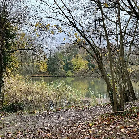 アパート Renove Rdc Terrasse Wepion ナミュール