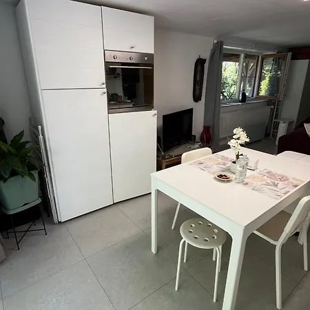 Renove Rdc Terrasse Wepion アパート *